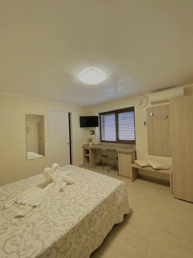 Viola Leilighet Porto Cesareo Eksteriør bilde